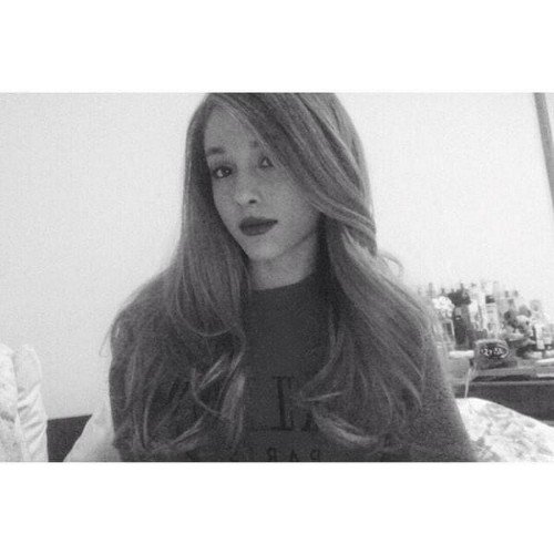 follow @voicexfzain and Hey can you rt this link please ?