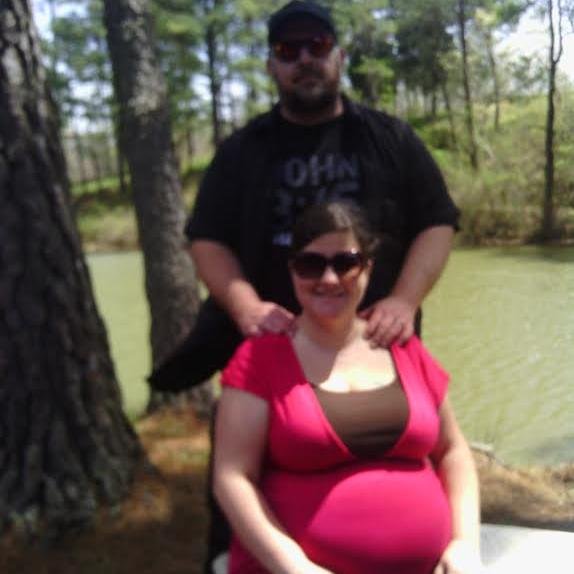 HeatherNCarl's profile picture. Christian, Wife and Mother of 2