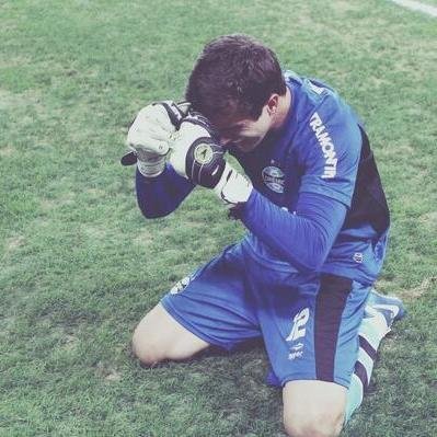 ♥Se eu tiver que jogar a minha vida inteira no Grêmio, serei um cara realizado.(Marcelo Grohe) ♥  ♥@gremiooficial♥  / @UmaaGreemista /