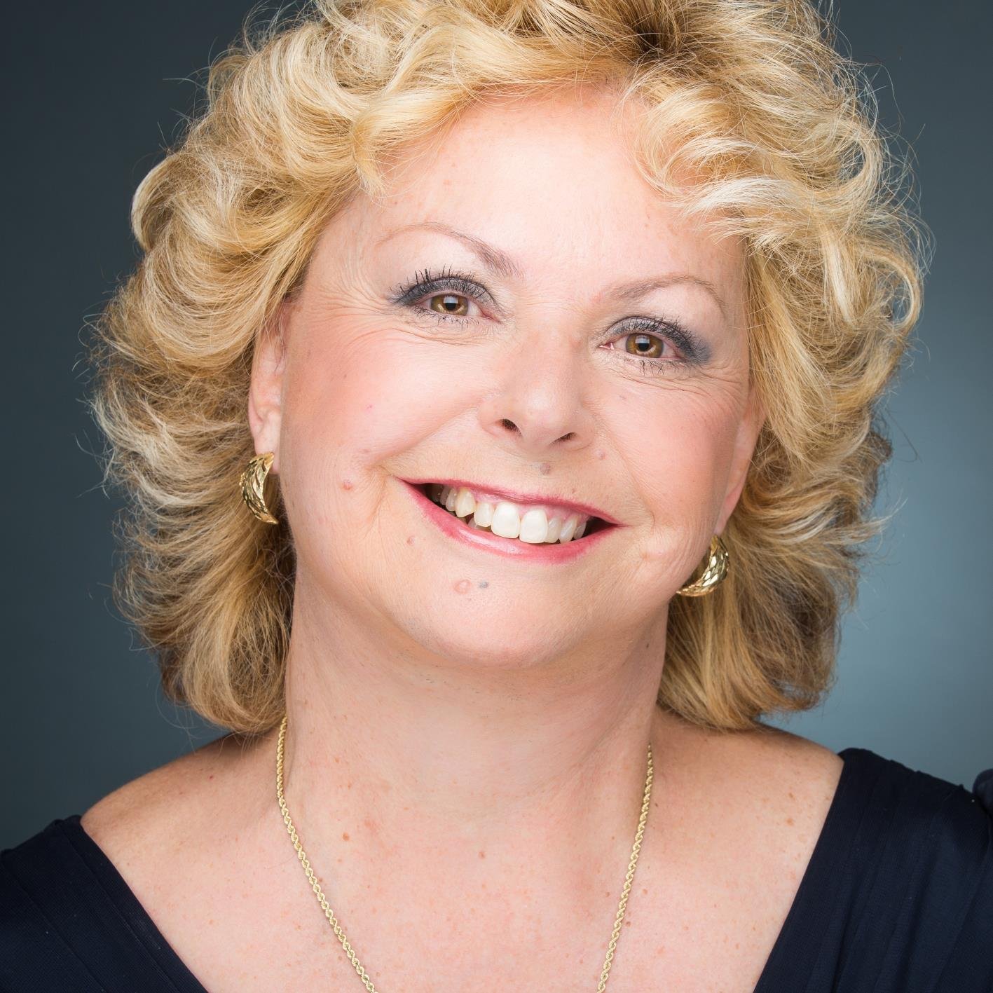 Dr. Isaacs is an Environmental Psychologist. She will be lecturing in Manila at a 2-day seminar May 8 and 9th. Contact http://t.co/WV7lAIT194 for tickets.