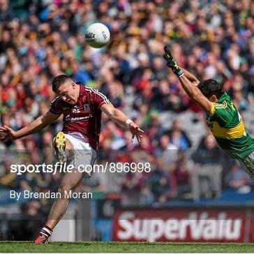 Annaghdown and Galway Senior footballer.
Instagram: damo_comer