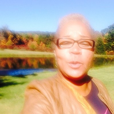 Tanya Summers is a Health and Wellness Coach specializing in Weight Release and Body Love through Joyful Eating