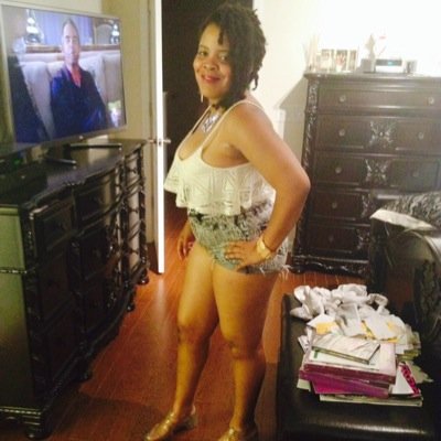 my name is Nicole I am 32 years and I have a 6 year old son……..