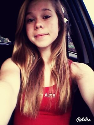 um anjo do céu que trouxe pra mim ♥ te amo muito minha linda, os rodeios e voltas de cavalo contigo são demais♥~ @maaiararibeiro_ aqui