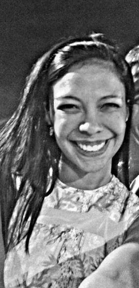 ela fica bem com chuva ou sol, descomplicada ela sempre se sai bem ♫♫

http://t.co/4zEN6VI8HA
