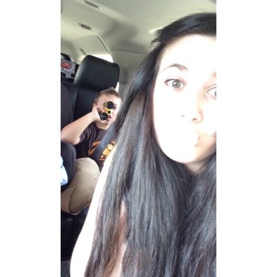 KayleeLilllian's profile picture. ιм иσт α ρяιи¢єѕѕ, ι ∂σит иєє∂ ѕανιиg..  ιм α qυєєи, ινє gσт ιт нαи∂ℓє∂