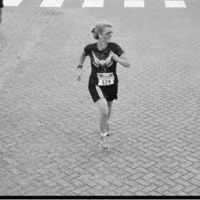 Hardlopen, moeder van drie pubers, werkend in de zorg, dierenliefhebber.