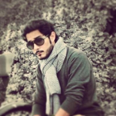 ~
     - طالب للماستر #مبتعث ( هندسه ) 
 - جزء من تغريدآتي بالمفضله .