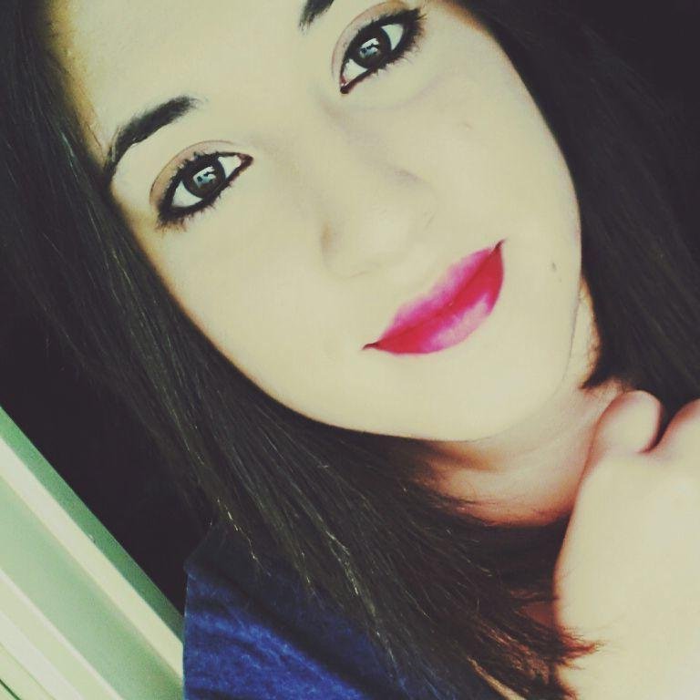 I'm italian.I love FIVE GUYS, and I love it because I'm not famous but simply because only them