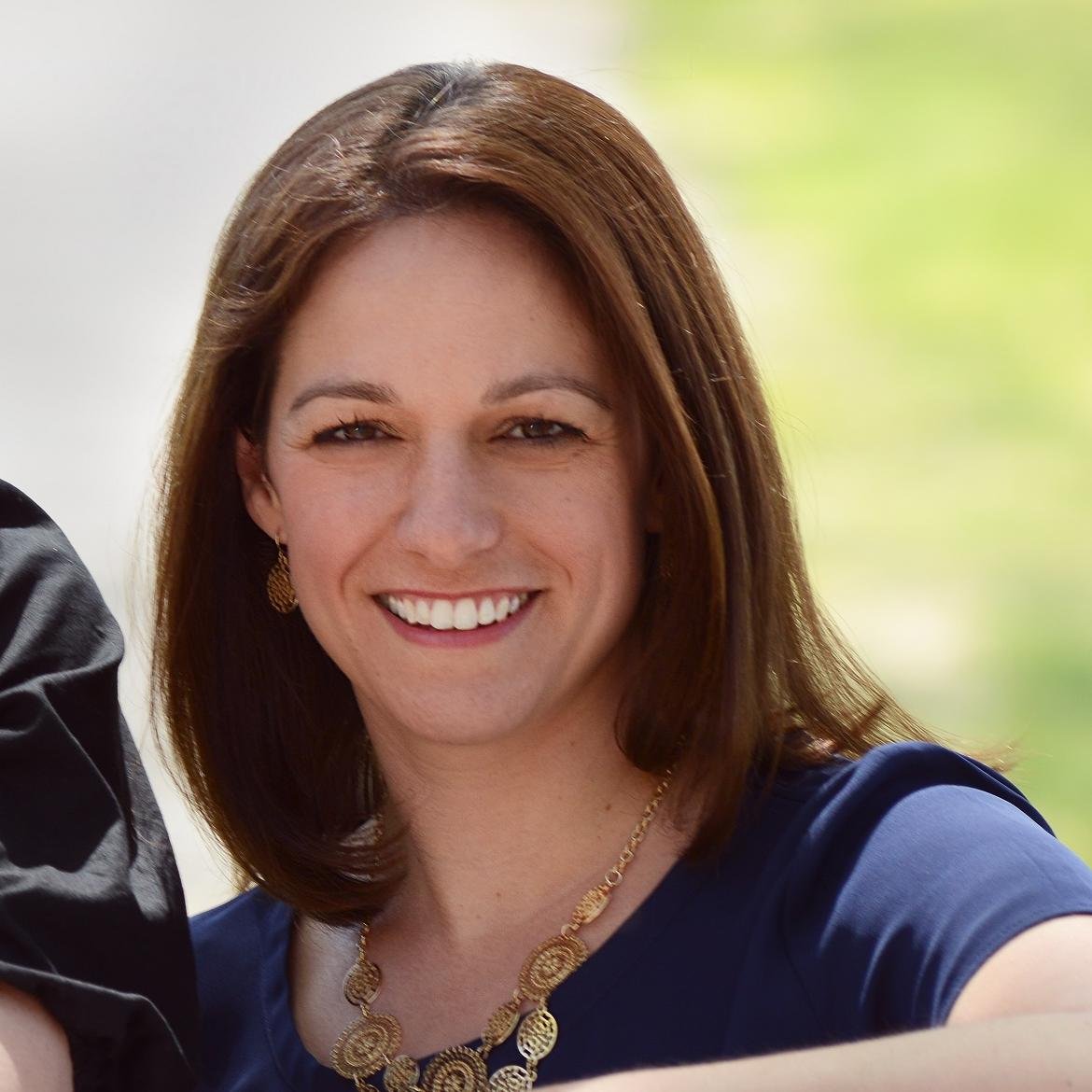 JulesC's profile picture. #PR Partner @AttuneComms. I'm all about #marketing, #PR, #socialmedia, #bostontech, #collegehoops, and that working #momlife.