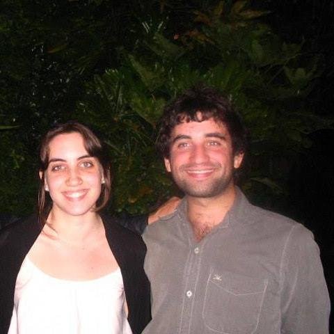 _PabloGtrrz's profile picture. Si alguien trae a tu vida mas problemas que alegrías, tal vez es el momento de indicarle amablemente la puerta de salida.