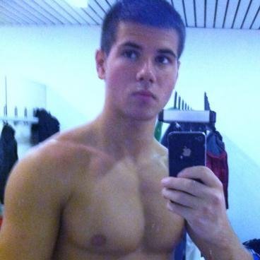 Jeune #bogoss de #Bordeaux célibataire