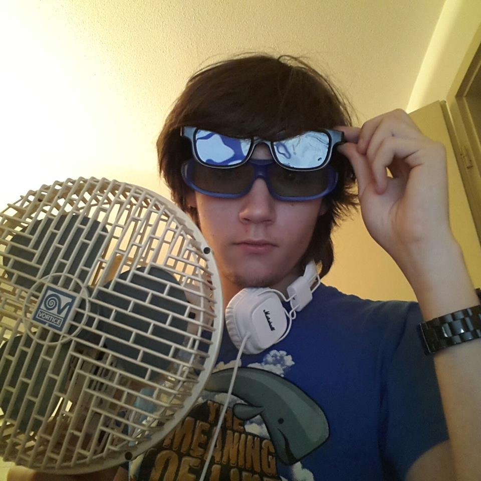 strina_q's profile picture. IT engineering student, procrastinator and video game dev, but that's for tomorrow - Github: https://t.co/mMivkIdDJi - YouTube: https://t.co/uUQzNi2Vjh