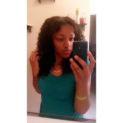 bi- sexual queen .. Aries baby .. singer/writer.. goofball to the fullest nd very blunt ..follow me i follow u .. CUBAN AND HAITIAN BEAUTY