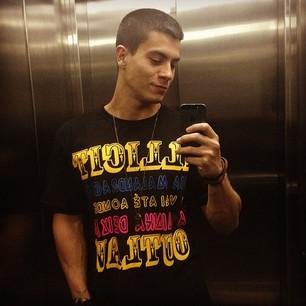 [...] Tinha que ser Fã do Aguiar ❤✌ ♥