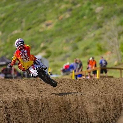 dekmckie's profile picture. 