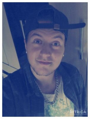 meu apelido é POLENTA, e não deixo pra depois,me segue no twitter,que eu ti mando um S2.... 3