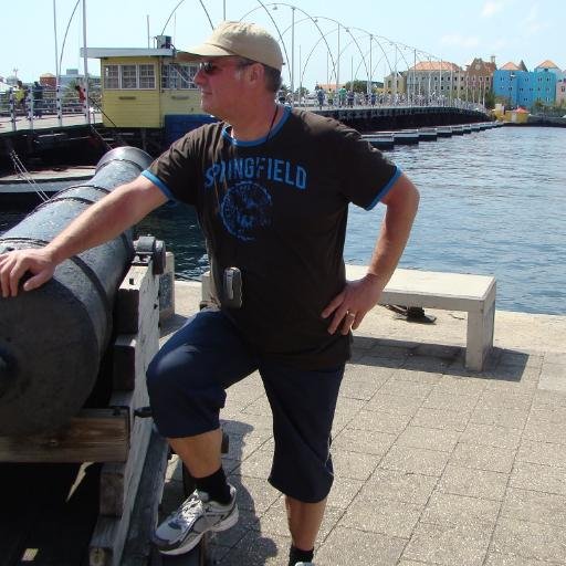 Hamradio amateur, Geocacher, Camperer, Bluesfan, volunteer at BLUESinWIJK, Radiohost at Fidelio radio, Drone piloot, Volunteer at Utrechts Landschap