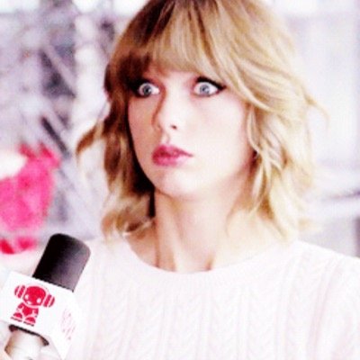 one time taylor swift looked me in the eyes and said i love you and that's pretty much the best thing thats ever happened