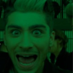 Hi love! ~~~~~~~~~~~~~~~~~~~~~~~~~~~~~~~~ @royalxzayn gave you this follow ~~~~~~~~~~~~~~~~~~~~~~~~~~~~~~ Please RT the link. Trying to get a zayn follow