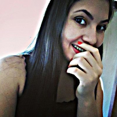 Segue lá: @thas_souza