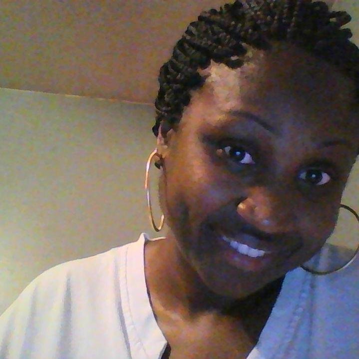Wife,mommy of 4 daughters and a hair enthusiasts:)