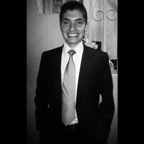 Tratando de mejorar en la vida/ Estudioso del Derecho.