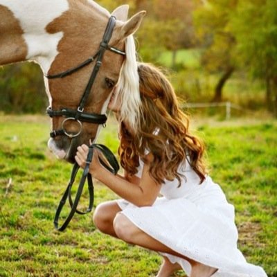 tanlegchevygirl's profile picture. Sass and ass is my forté