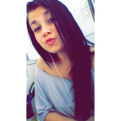 -          '' Insista , Persista ,Nunca desista , uma hora você CONQUISTA ! ''
    lindalindalindalinda da @isahmarjorie_ *-*