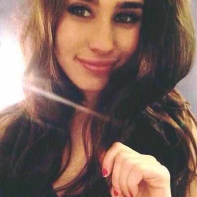 i dont wanna be your friend, i wanna kiss your neck