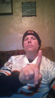 chrismoe74's profile picture. I'm a Cheesehead hatin Monsters Of The Midway lovin S.O.B & If u AINT DOWN WITH THAT I GOT 2  WORDS FOR YA (SUCK IT) #BEARDOWNCHEESEHEADS