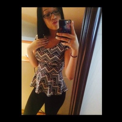 princessariiii_'s profile picture. You aren't you, are you ?