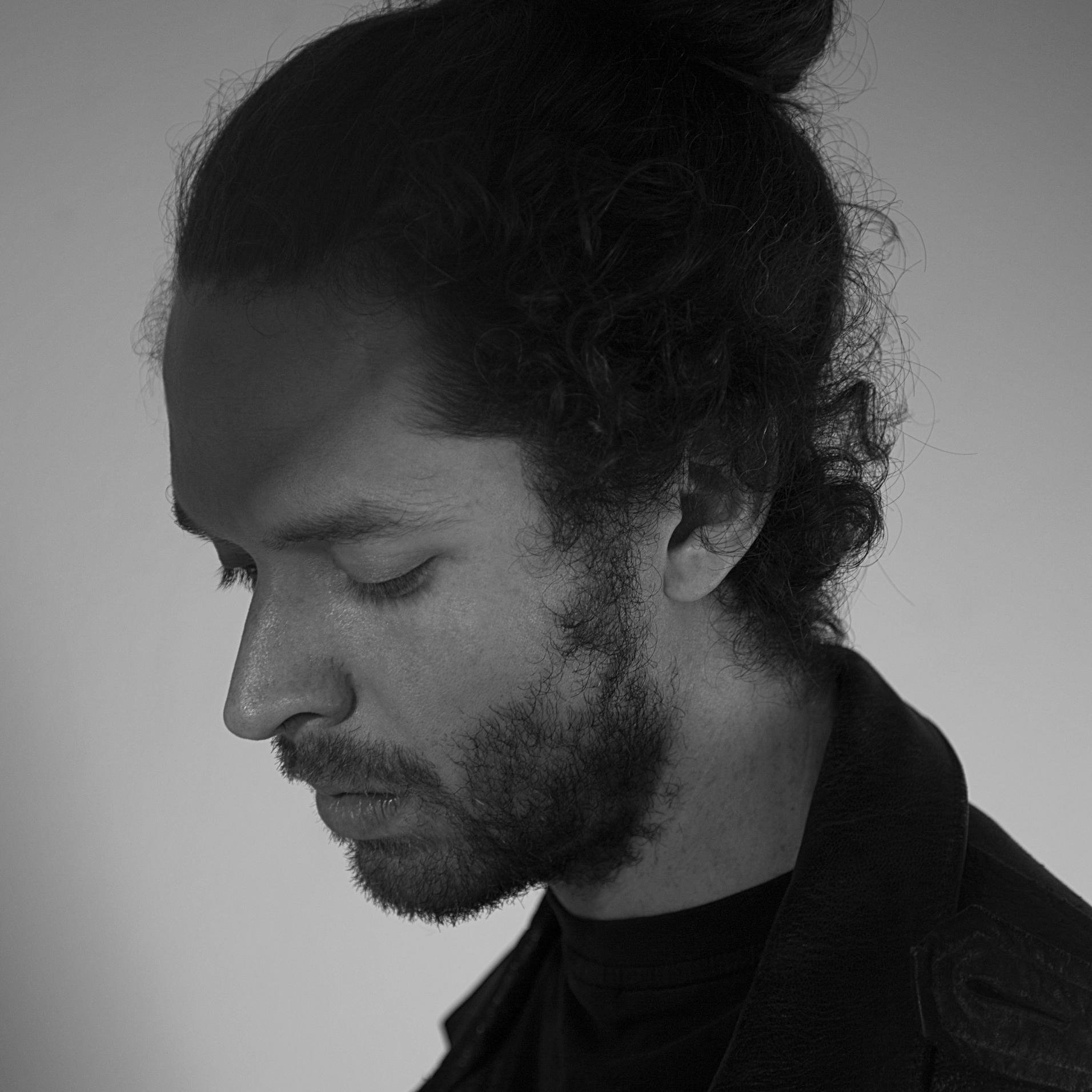 thedeadendaniel's profile picture. Unhealthy musician who likes to sleep a lot.