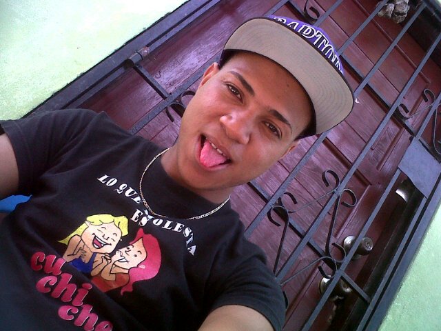 Mi jente aki ledejo mi whatsapp !!!