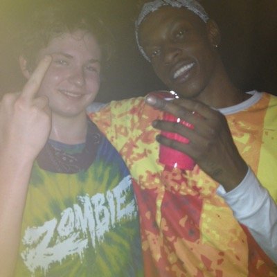 FebeL_4's profile picture. 