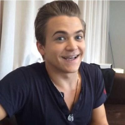 hey! I'm Jess! Im 15! I am a hayniac, and I looove Lab Rats. :)