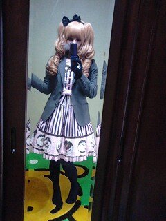 bot用垢。ペダル回しまくる野獣さんと寝癖が可愛い厨二病くんに熱をあげつつウタさんと金木君に喰らわれたい成人女性。あ、兵長、私をお側において下さい。
東京喰種/進撃/OP/庭球/弱虫ペダル/ハイキュー!!/NARUTO/ポケモン/銀魂/ヘタリア/鬼灯の冷徹/H×Hetc..