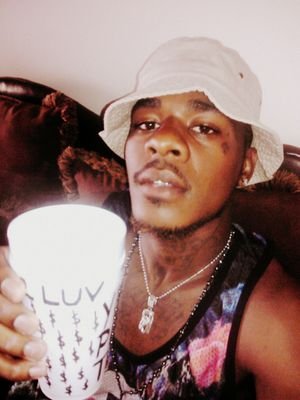 kik:nflmobbin email:fbgrique@gmail.com IG:donthugga  Ima Made Nigga That Made Niggas #DopestFortune
