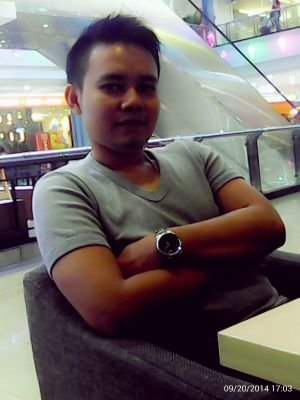 Saya ingin membahagiakan semua orang orang yang saya cintai..You are the best to all.