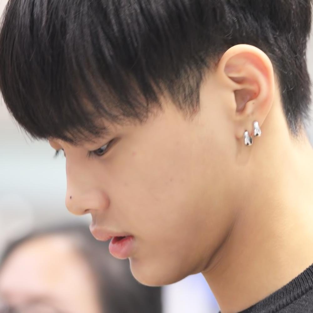 This is JungJinHyeong's fansite.Plz do not cut logo or any modifications.Thank you.