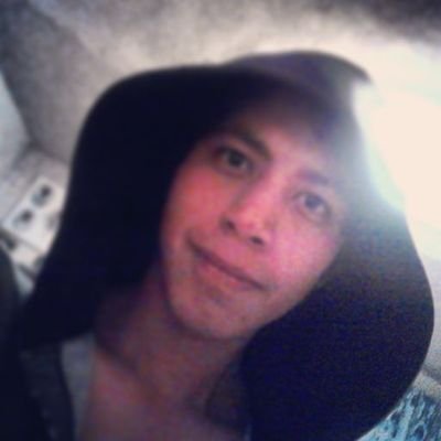 GaboGonzalezH's profile picture. Predestinado al fracaso. Cuando doy risa soy @LecheDeFrutas.