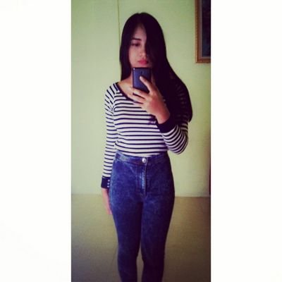 Instagram : Sarahrahmadhana