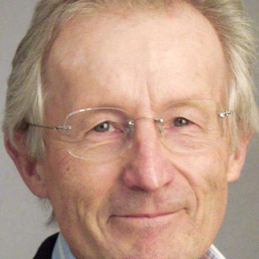 Prêtre catholique, écrivain, guide de montagne retraité