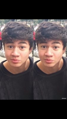 Hi I'm Calum. I'm 18, I'm shy, weird, and awkward. Yeah my @ says kitten. ||single||bisexual||dms?||