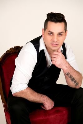 AKI ISMER TUDJA MILYEN VAGYOK