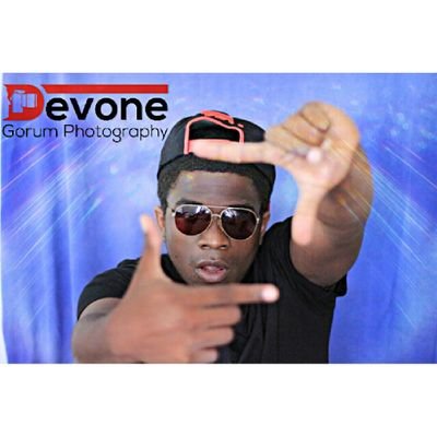 -YouTuber
-Amazing short films
- And comedy sketches 
-21
-photographer