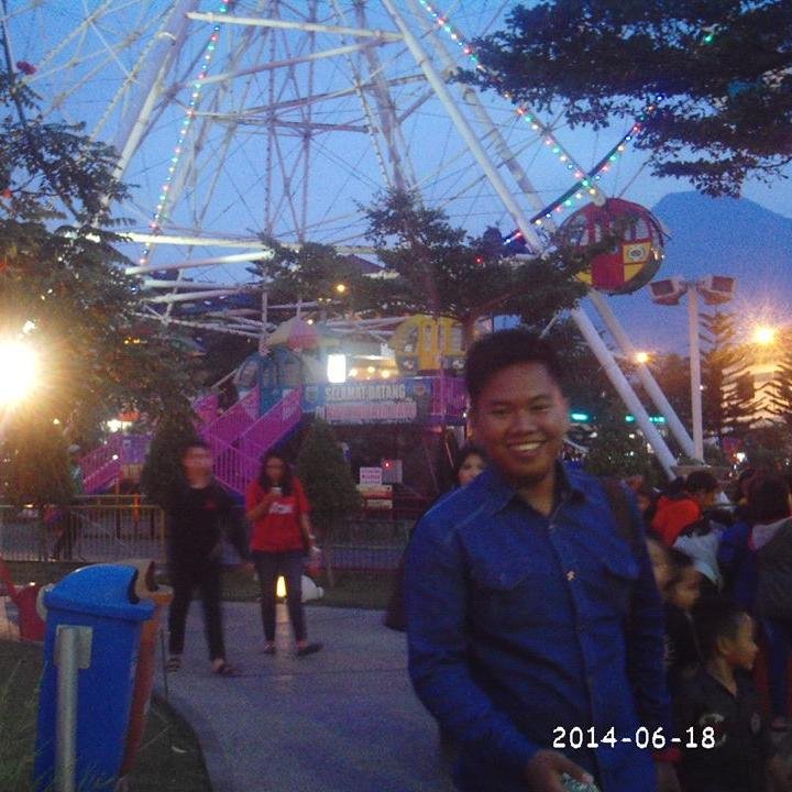 giedens19's profile picture. 