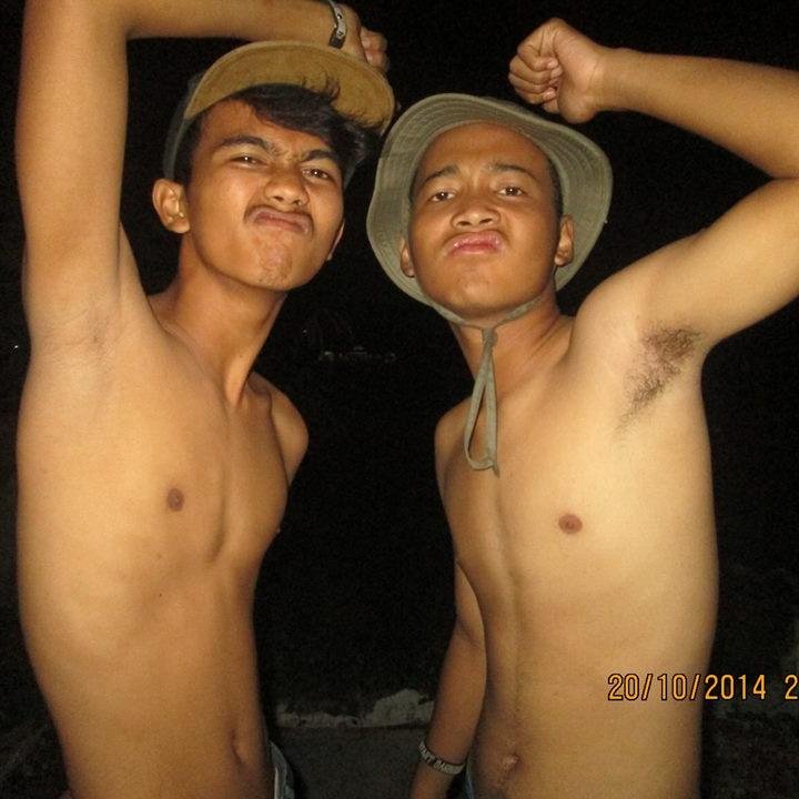 my name , is heru wahyudi, Follow aja dulu kali aja kita Jodoh♥