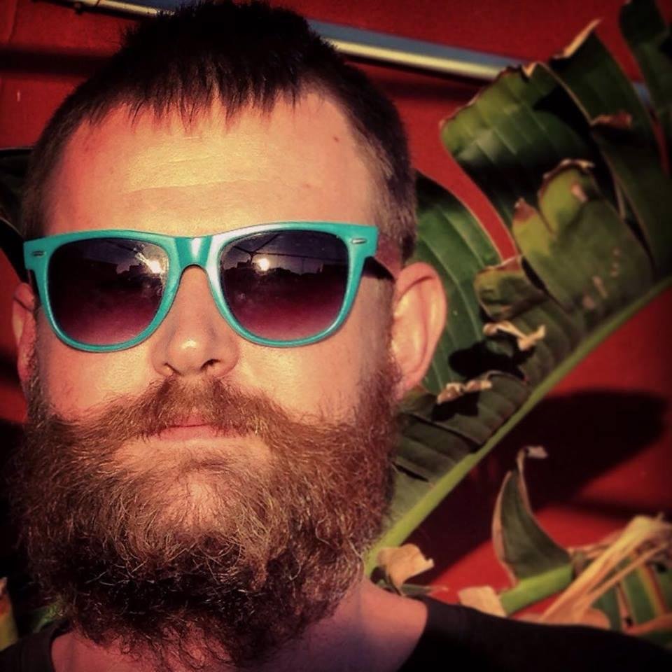 Web Design, Social Media Fan, Artist & occasional Clever Guy