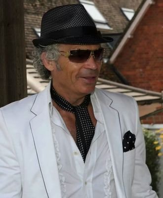 SPCaptain2015's profile picture. Mark Appleyard. Rock 'n Roll Golf Captain 2015, Stoke Park. 
Quite possibly the Coolest Club in the world.